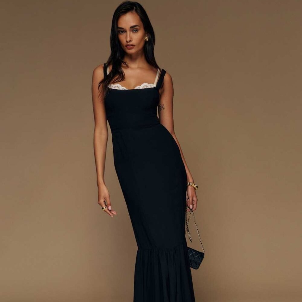 Reformation Irisa Dress NWT / In original bag / Never worn / Size 4